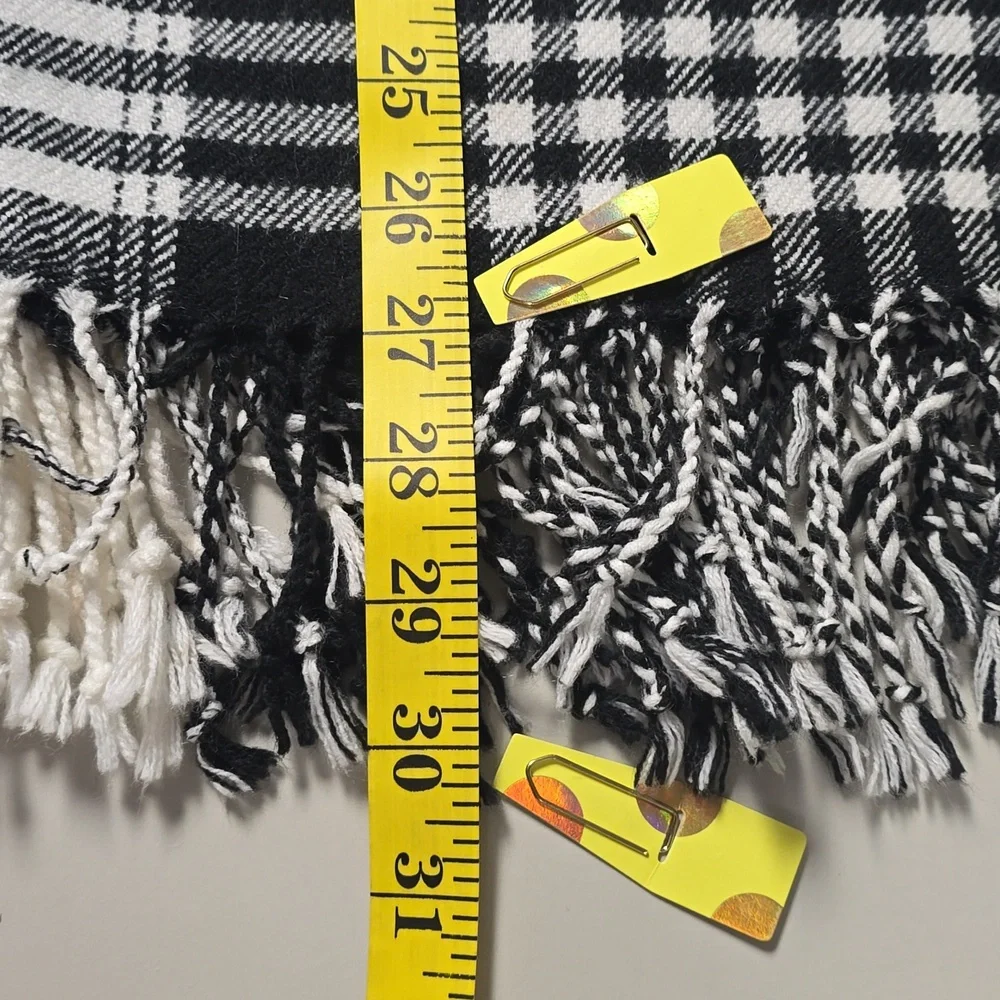 Black and White Plaid Shawl, Size OS